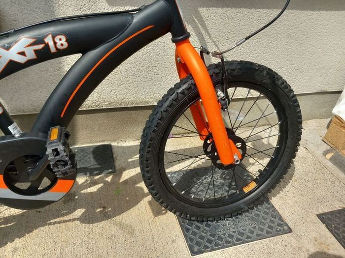 XR18 Kids bike size 18 inch wheels