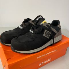 safety runners NEW size 8 with tubeless sole