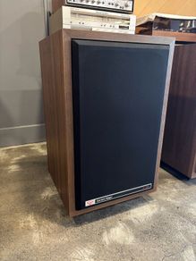 Vintage Speakers Cerwin Vega A324