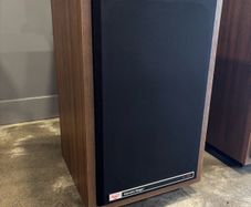 Vintage Speakers Cerwin Vega A324