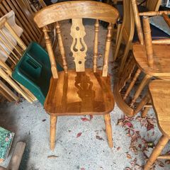 Kitchen chairs x 4