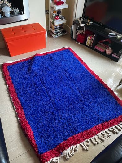 100% wool, hand tufted blue rug