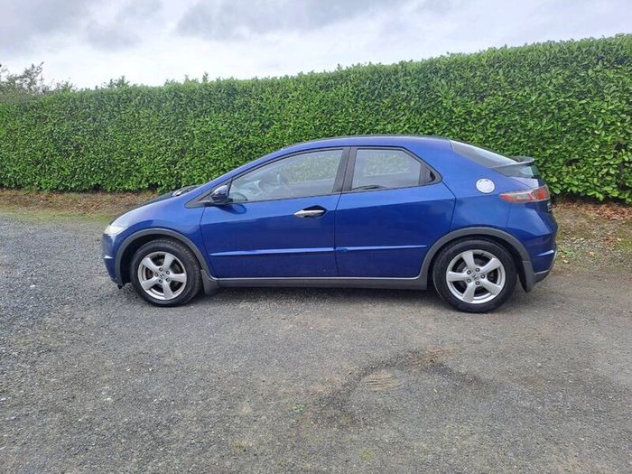 Honda civic car.