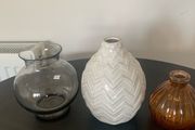 3 decorative pots