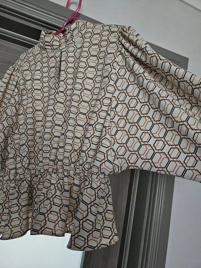Like new ladies top