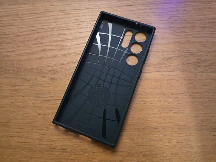 Spigen Liquid Air Samsung S24 Ultra