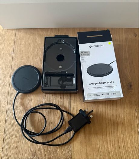 Morphie universal charge stream charging pad+ 10w