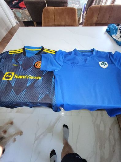 Mens football shirts/ jerseys