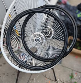 DT Swiss disc wheelset/240s hubs approx1500g
