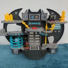 Imaginext Batman batcave playset