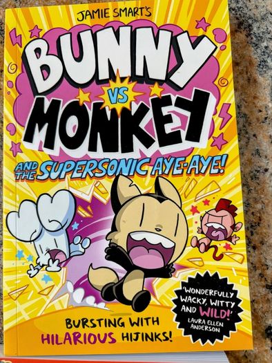 Bunny Vs Monkey books series (x4) - BRAND NEW