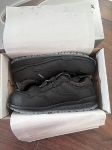 Safety work boots