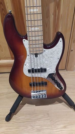 Sire V7