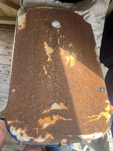 Antique Cast Iron Enamelled Water Fountain