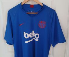 barcelona training top