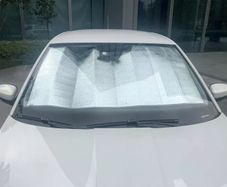 Halfords Essential Medium Silver Windscreen Sunshade