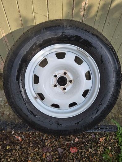 18" Genuine Land Rover Defender White Steel Wheels