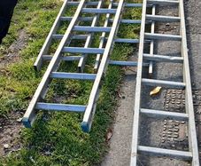 Aluminium ladders