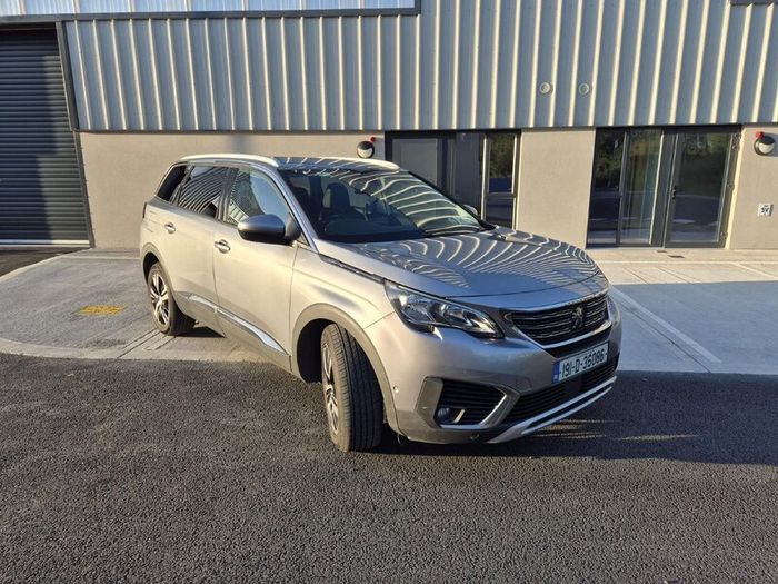 Peugeot 5008 2019