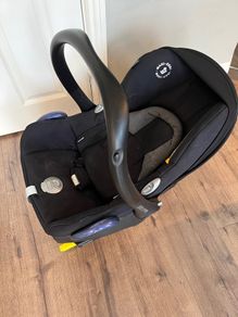 Maxi Cosi iso-fix base & seat