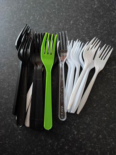 Plastic forks