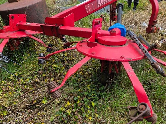 Hay rake