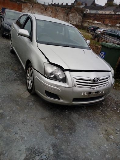 toyota avensis 2.0 d4d breaking