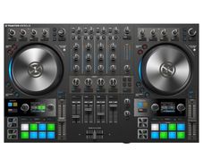 Native Instruments Traktor Kontrol S4 MK3 flightcased