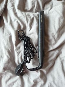 Hair straightener