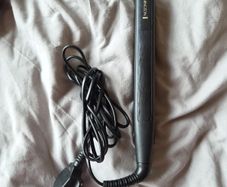 Hair straightener