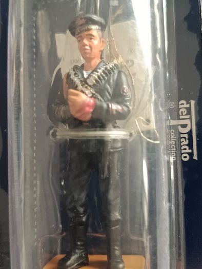 Collectible figurine