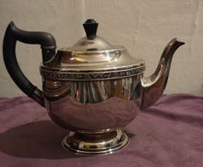 Viners of Sheffield Silver Plate Teapot