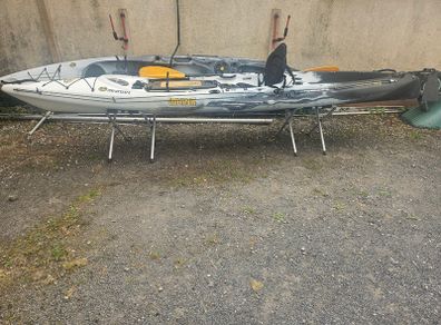 Fishing kayak