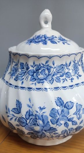 Rare Myott "Melody" Teapot