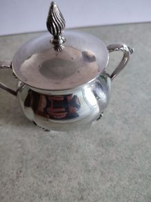 Vintage International silver silver plated  sugar bowl.