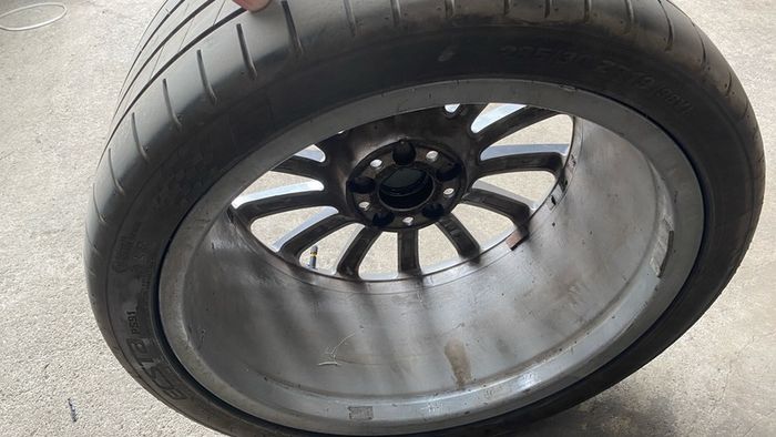 19 inch Mercedes alloys