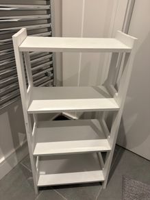 Bathroom shelving unit