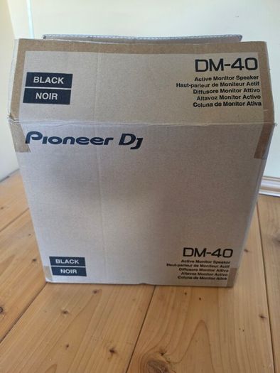 Pioneer DM 40