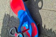 Blue and red wiggle car