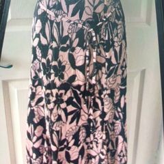 Black & Pink Floral Skirt Size 10/12