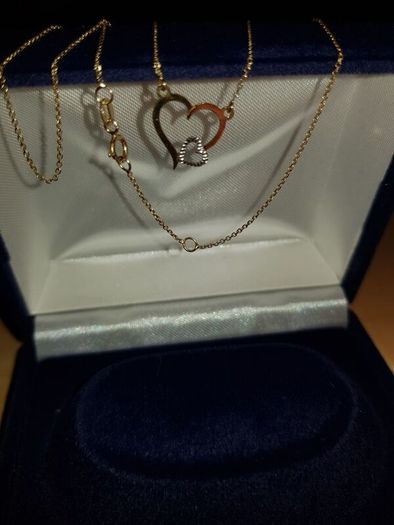 9 ct gold necklace