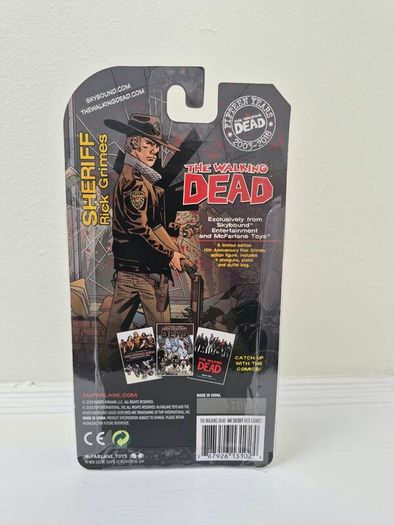 The Walking Dead Rick Grimes Sheriff Mcfarlane Toys Skybound Megabox