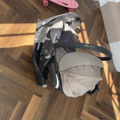 Cybex cloud Z platinum with isofix base included