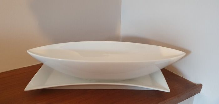 Newbridge Bowl and Platter