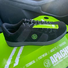 apache steel toe runners SIZE 7