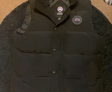 canada goose gilet