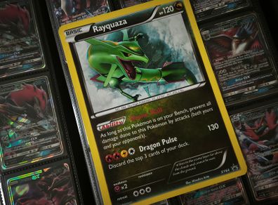 Rayquaza ! Jumbo Oversized Card ! Promo from XY Era ! 2015 ! Pokemon Card !