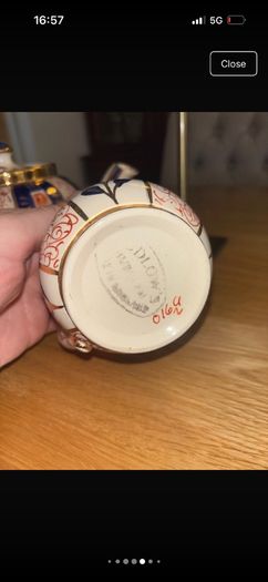 Sudlows Teapot and Milk Jug