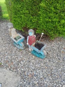 concrete garden statues