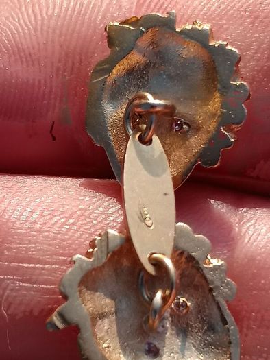 A Stunning pair of Mid Nineteenth Century Gilt Silver Cufflinks with Diamond Eyes